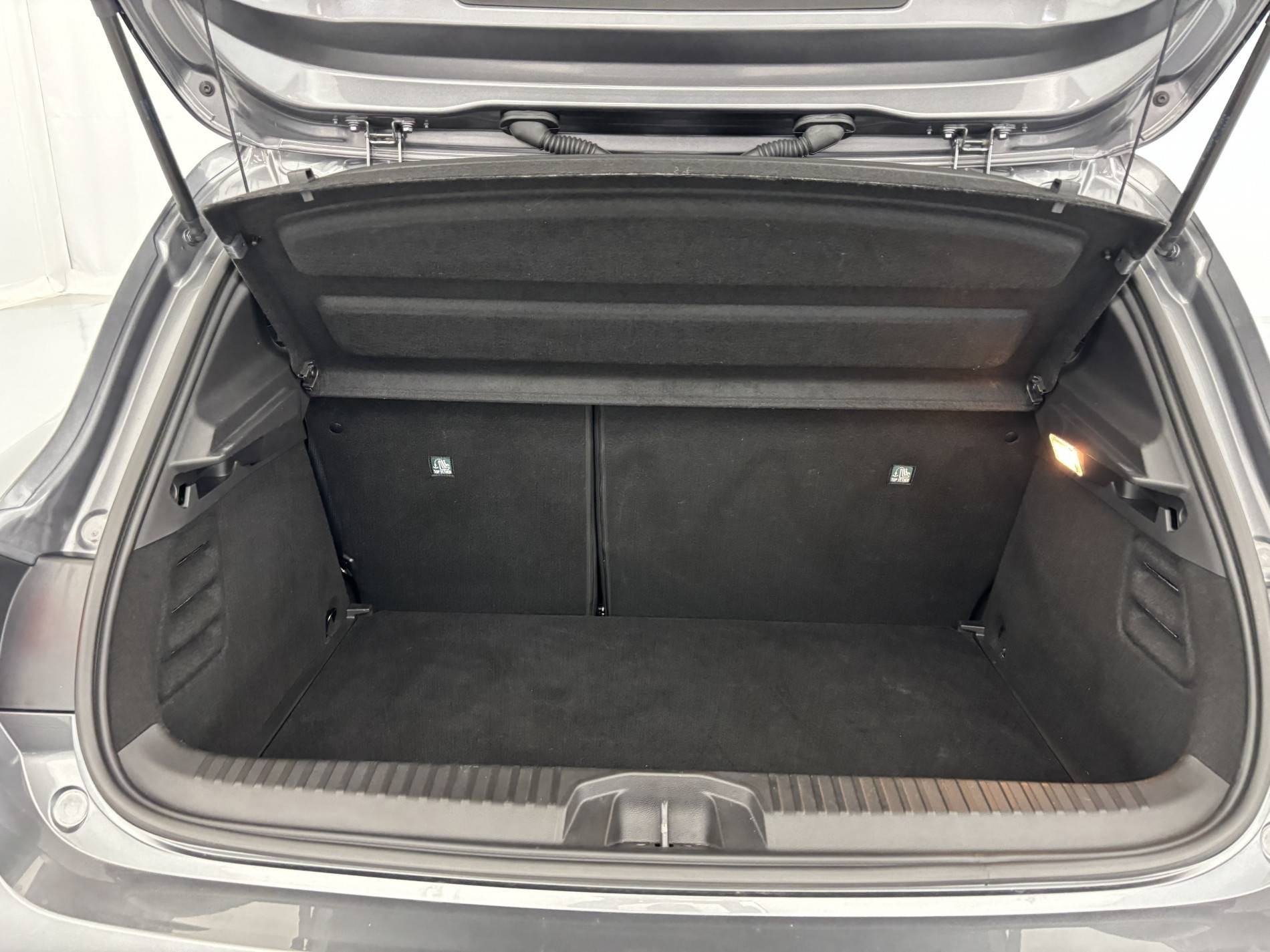 Vente en ligne Renault Clio 5 Clio TCe 90 au prix de 14 390 €