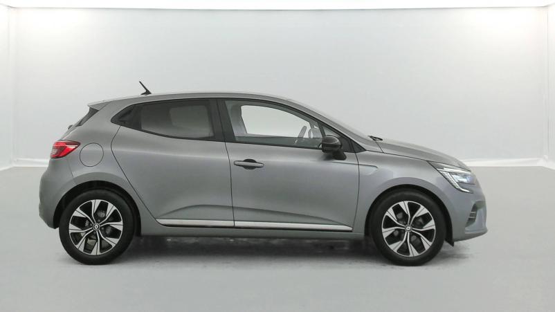 Vente en ligne Renault Clio 5 Clio TCe 90 au prix de 16 390 €