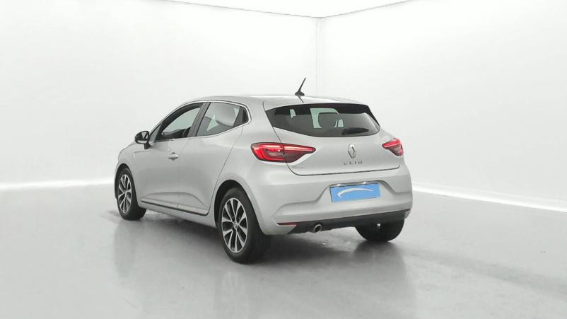 Vente en ligne Renault Clio 5 Clio TCe 90 - 21N au prix de 14 980 €