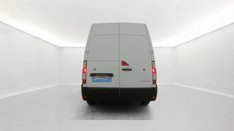 Vente en ligne Renault Master Fourgon MASTER FGN TRAC F3500 L2H2 DCI 135 au prix de 20 990 €