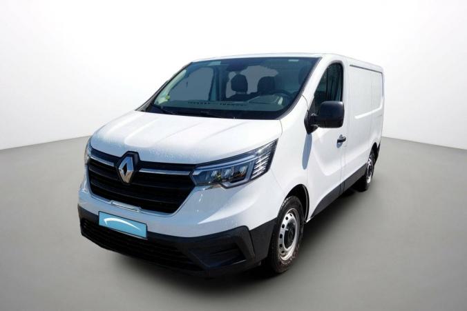 Vente en ligne Renault Trafic 3 Fourgon TRAFIC FGN L1H1 3000 KG BLUE DCI 130 au prix de 24 990 €