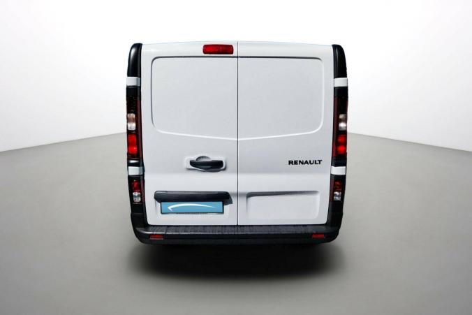 Vente en ligne Renault Trafic 3 Fourgon TRAFIC FGN L1H1 3000 KG BLUE DCI 130 au prix de 24 990 €