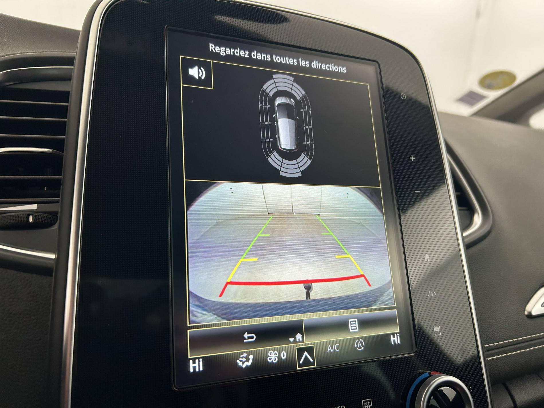 Vente en ligne Renault Scenic 4 Scenic Blue dCi 120 EDC au prix de 19 990 €