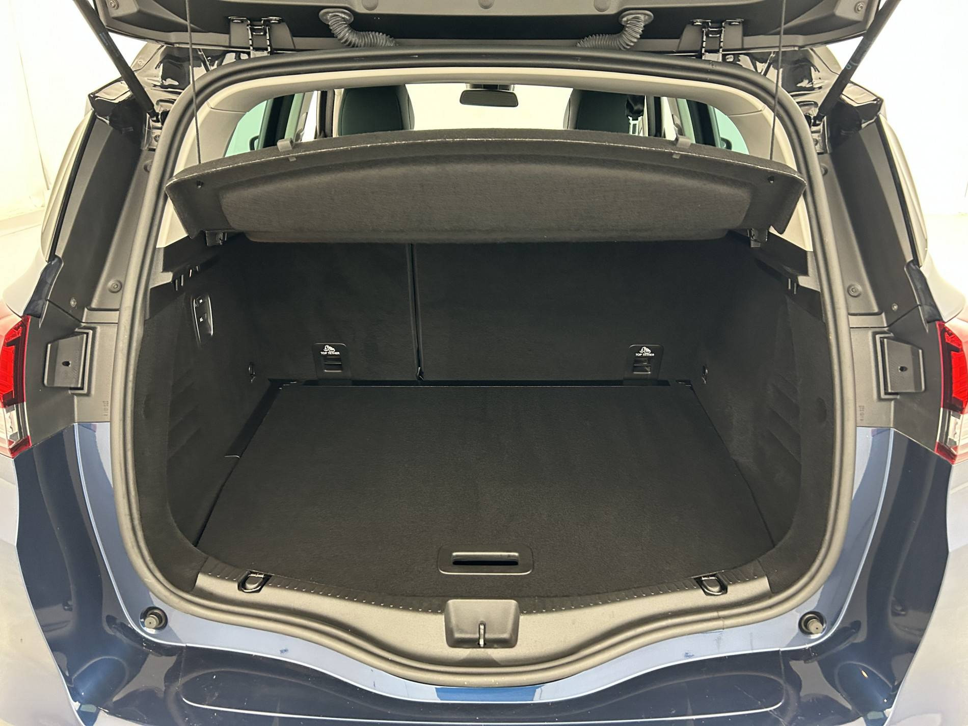 Vente en ligne Renault Scenic 4 Scenic Blue dCi 120 EDC au prix de 19 990 €