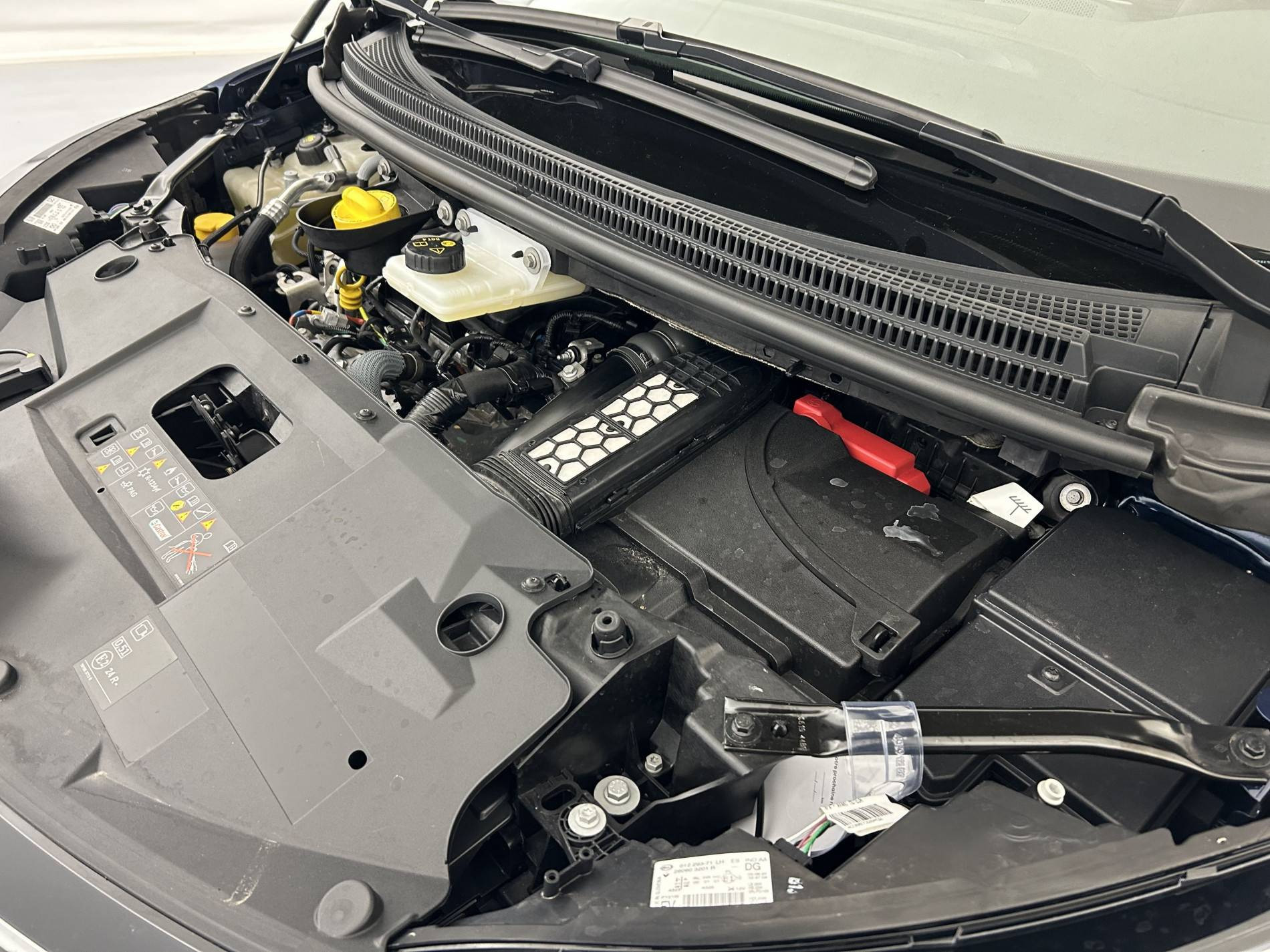 Vente en ligne Renault Scenic 4 Scenic Blue dCi 120 EDC au prix de 19 990 €