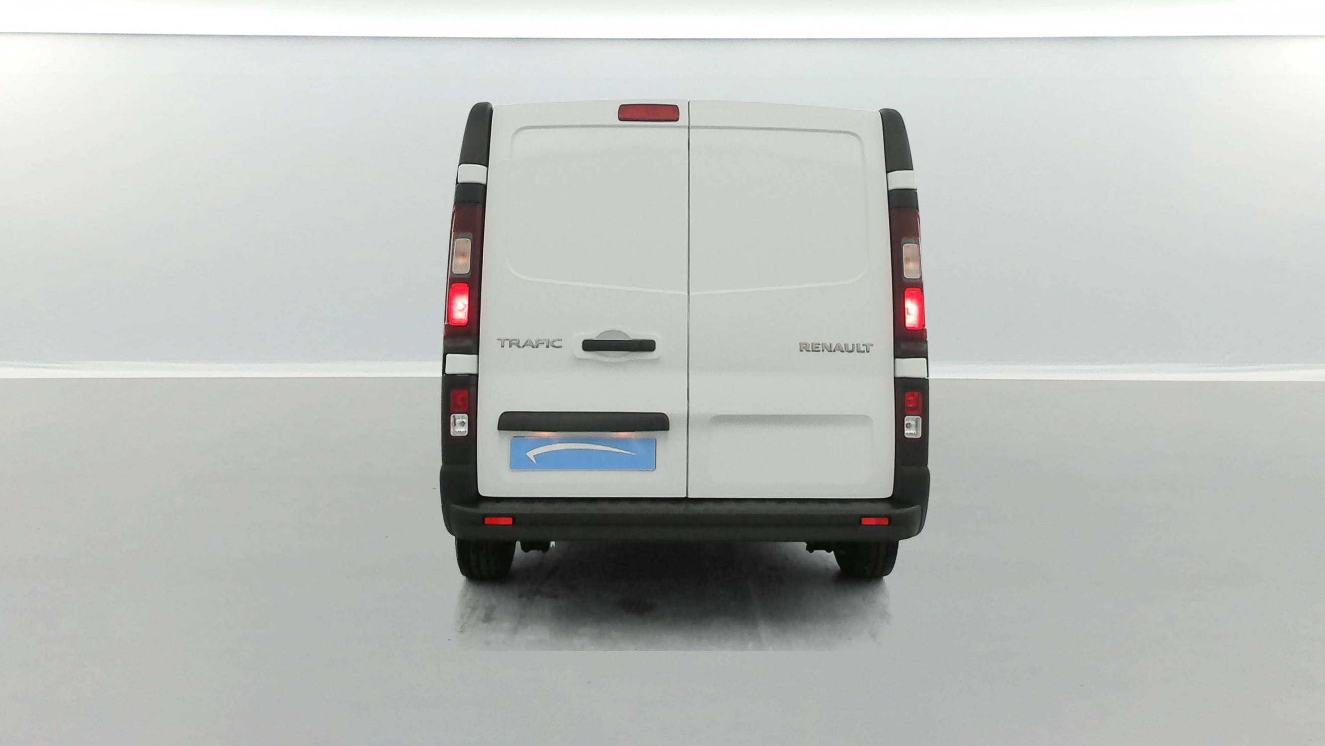 Vente en ligne Renault Trafic 3 Fourgon TRAFIC FGN L1H1 3T BLUE DCI 130 GSR2 au prix de 24 990 €