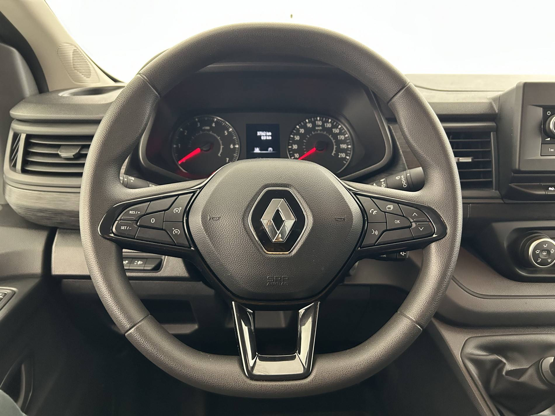 Vente en ligne Renault Trafic 3 Fourgon TRAFIC FGN L1H1 3T BLUE DCI 130 GSR2 au prix de 24 990 €