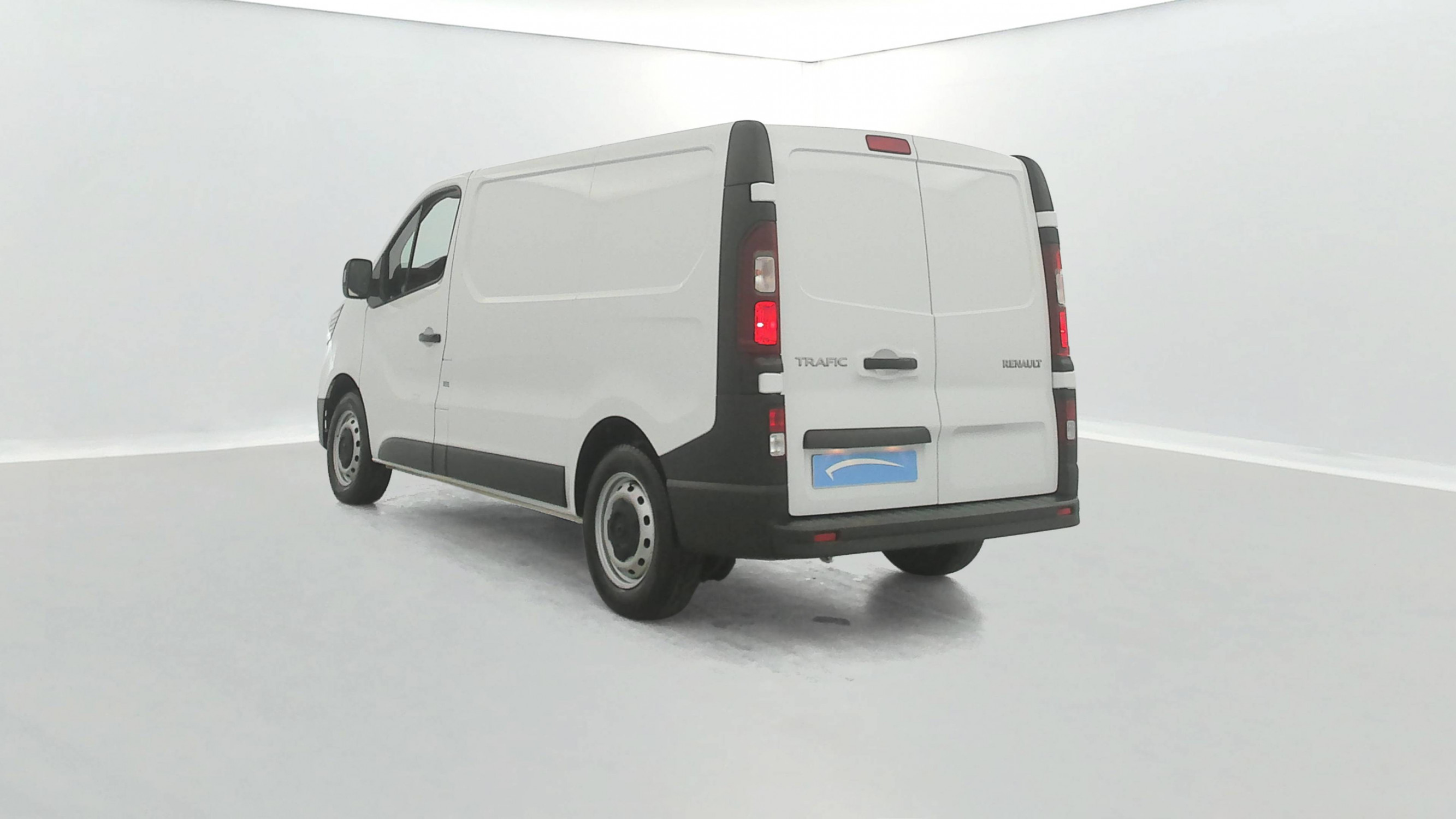 Vente en ligne Renault Trafic 3 Fourgon TRAFIC FGN L1H1 3T BLUE DCI 130 GSR2 au prix de 24 990 €