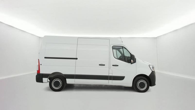 Vente en ligne Renault Master Fourgon MASTER FGN TRAC F3500 L2H2 BLUE DCI 135 au prix de 26 990 €