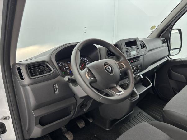 Vente en ligne Renault Master Fourgon MASTER FGN TRAC F3500 L2H2 BLUE DCI 135 au prix de 26 990 €