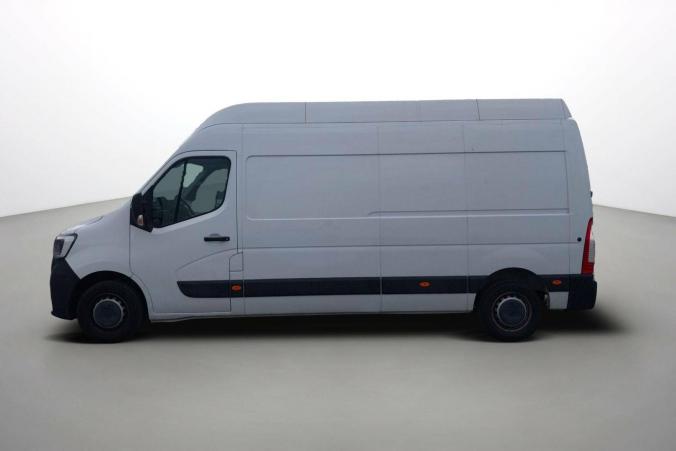 Vente en ligne Renault Master Fourgon MASTER FGN TRAC F3500 L3H3 DCI 135 au prix de 27 990 €