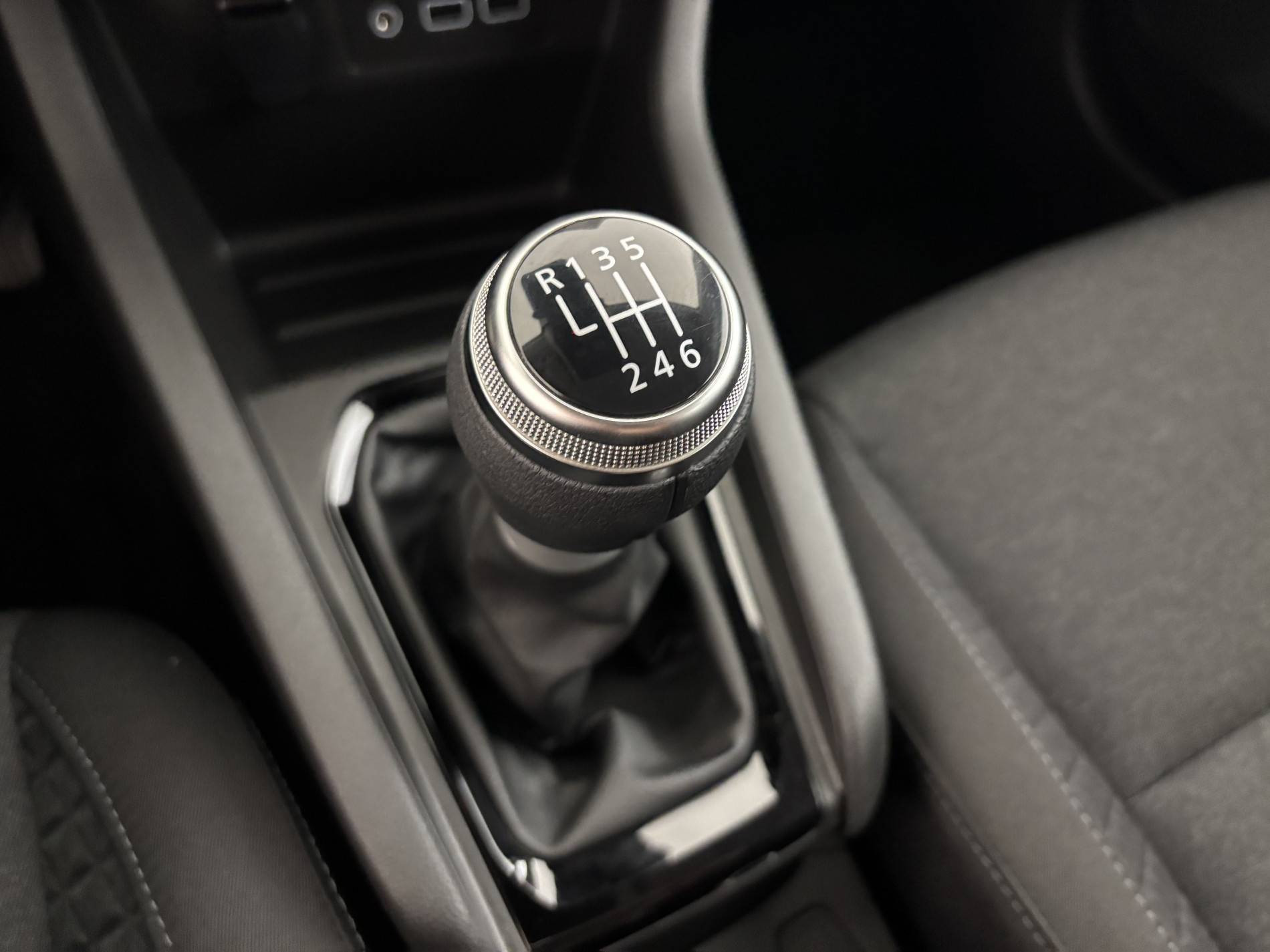 Vente en ligne Renault Clio 5 Clio TCe 90 au prix de 14 490 €