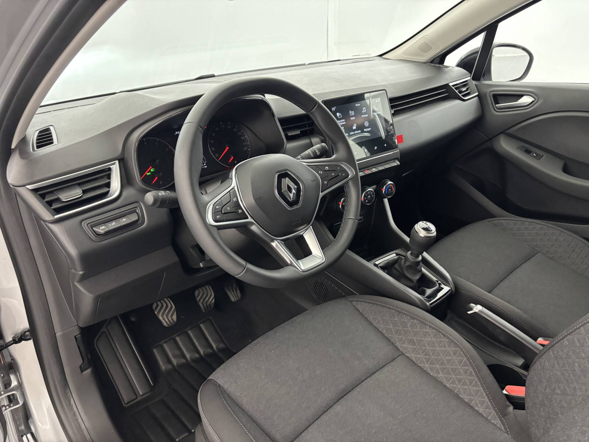 Vente en ligne Renault Clio 5 Clio TCe 90 au prix de 14 490 €