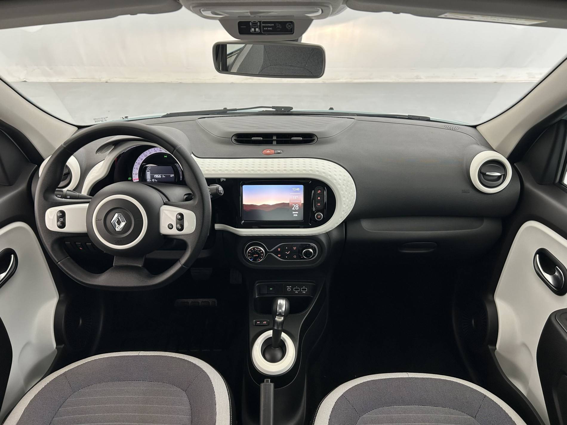 Vente en ligne Renault Twingo Electrique Twingo III E-Tech au prix de 10 990 €