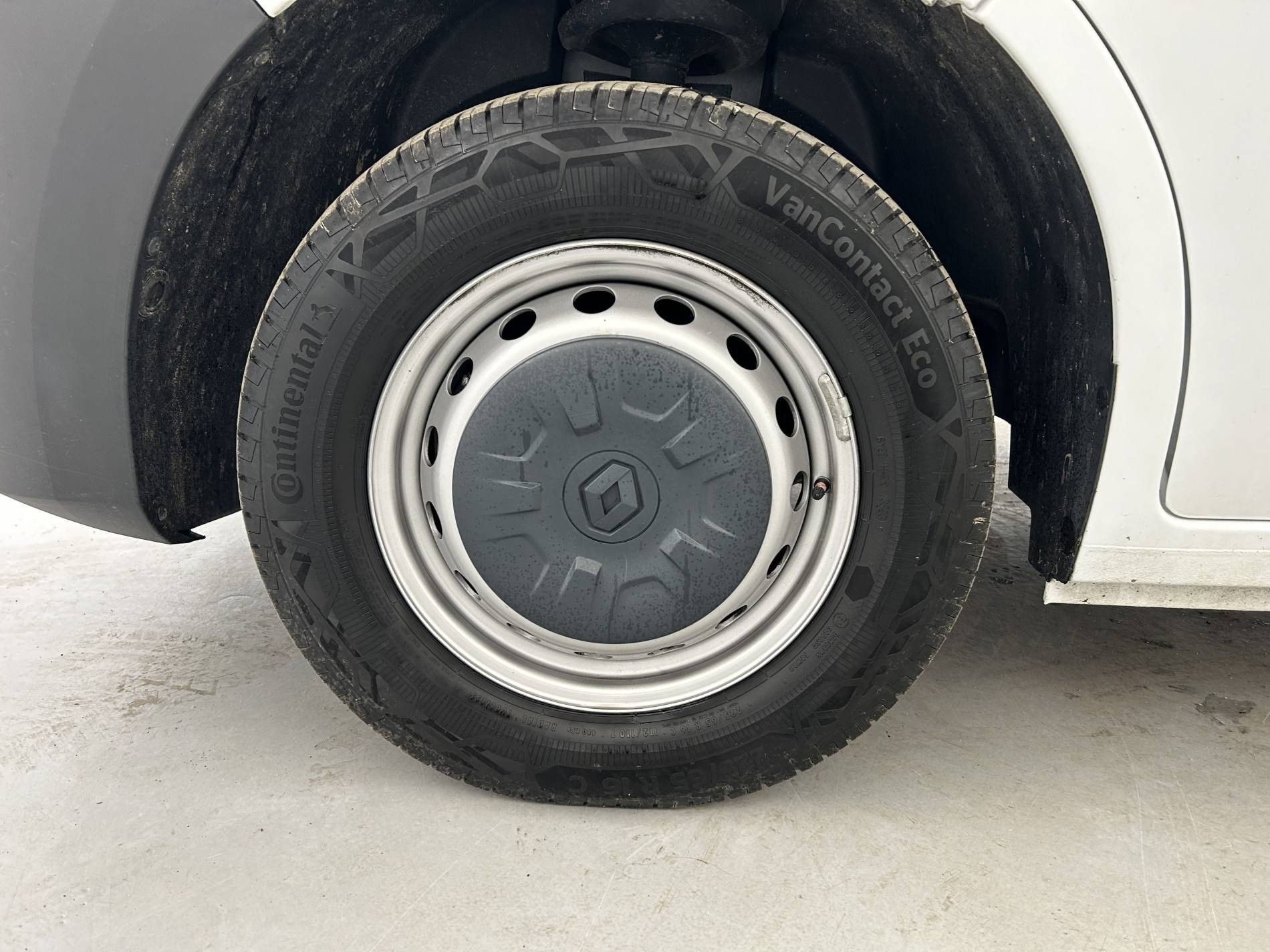 Vente en ligne Renault Master 3 Châssis Cabine MASTER PHC TRAC F3500 L3H1 BLUE DCI 145 EURO VI au prix de 28 990 €