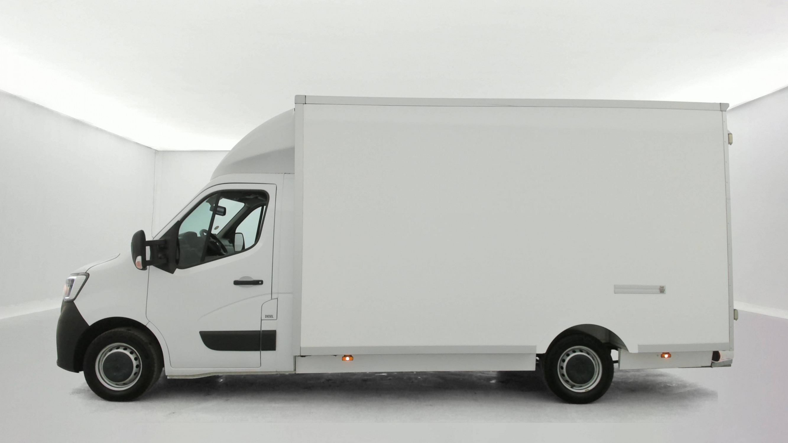 Vente en ligne Renault Master 3 Châssis Cabine MASTER PHC TRAC F3500 L3H1 BLUE DCI 145 EURO VI au prix de 28 990 €