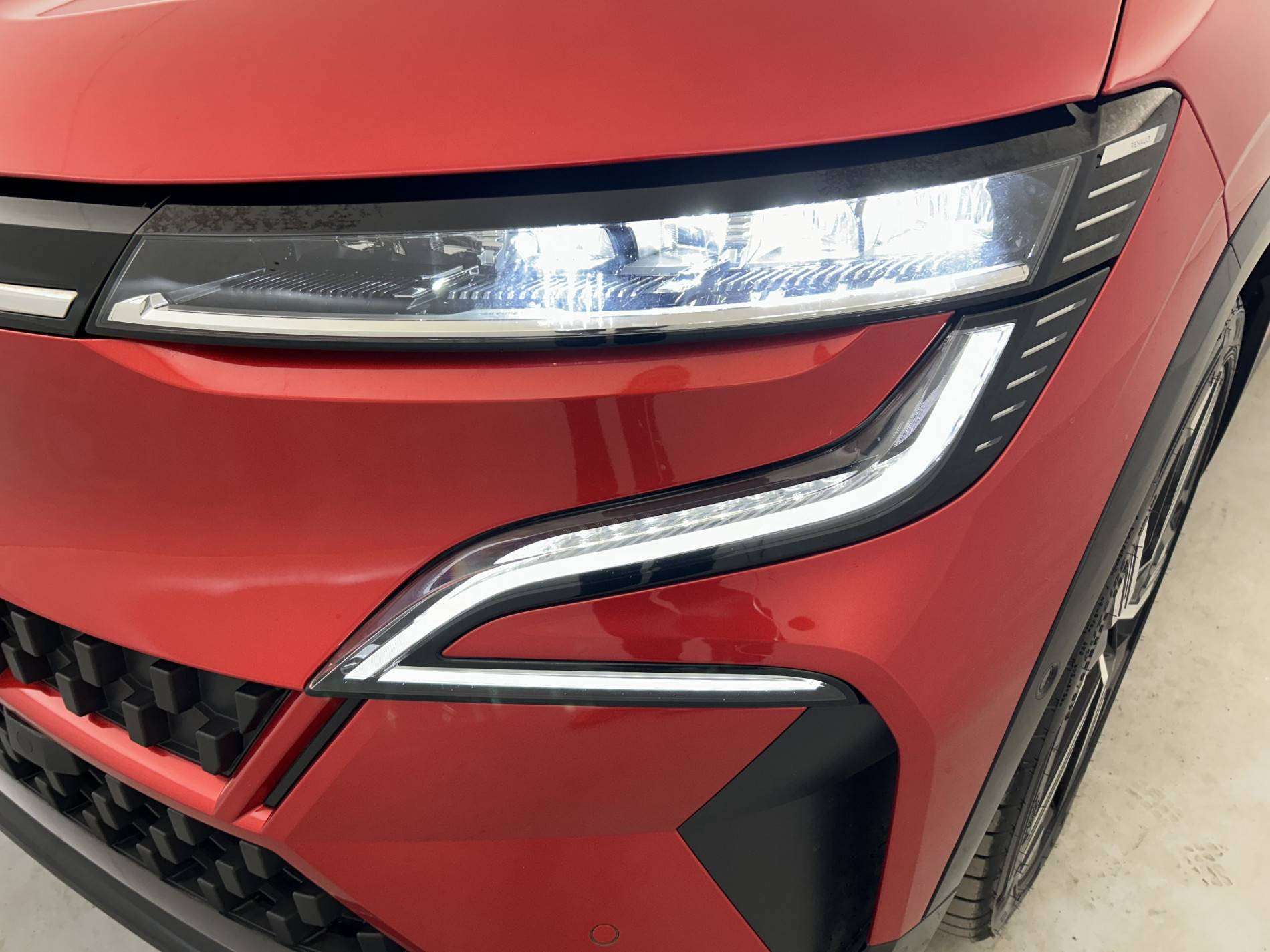 Vente en ligne Renault Megane E-Tech  EV60 220 ch super charge au prix de 25 790 €