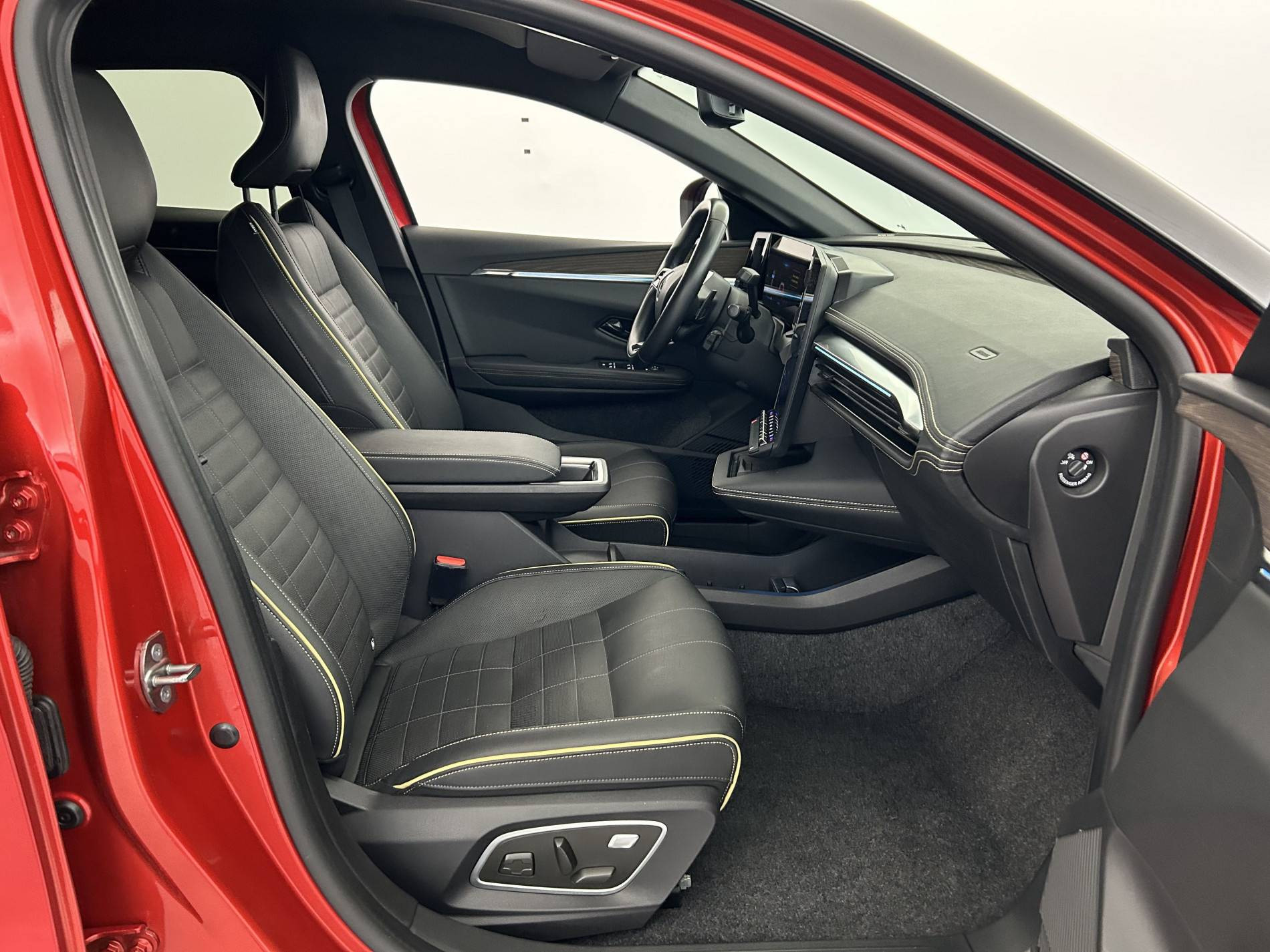 Vente en ligne Renault Megane E-Tech  EV60 220 ch super charge au prix de 25 790 €