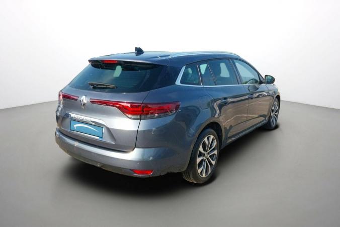 Vente en ligne Renault Megane 4 Estate  TCe 140 EDC au prix de 23 990 €