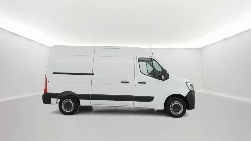 Vente en ligne Renault Master 3 Fourgon MASTER FGN TRAC F3500 L2H2 DCI 135 au prix de 24 590 €