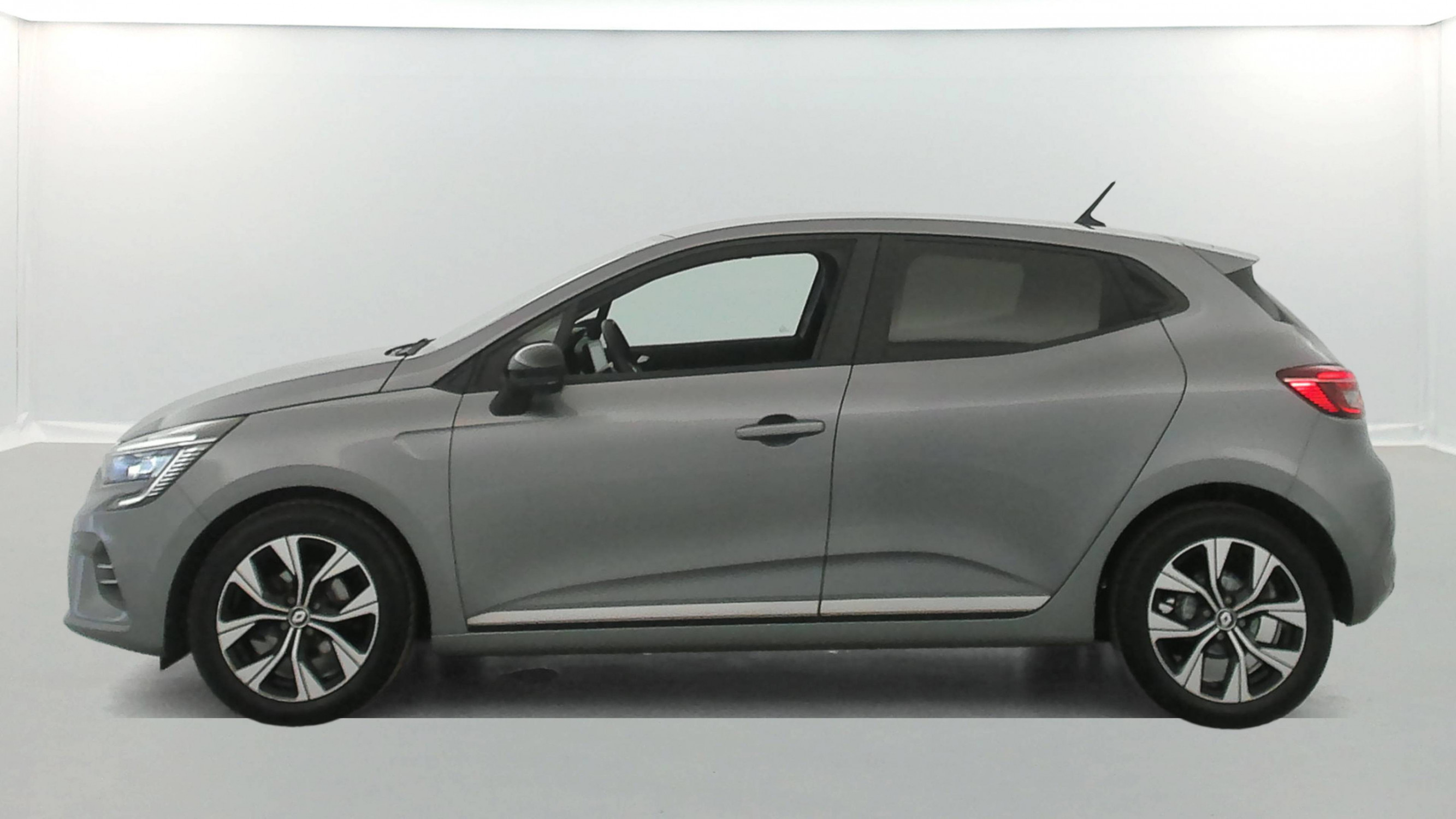 Vente en ligne Renault Clio 5 Clio TCe 90 au prix de 14 490 €