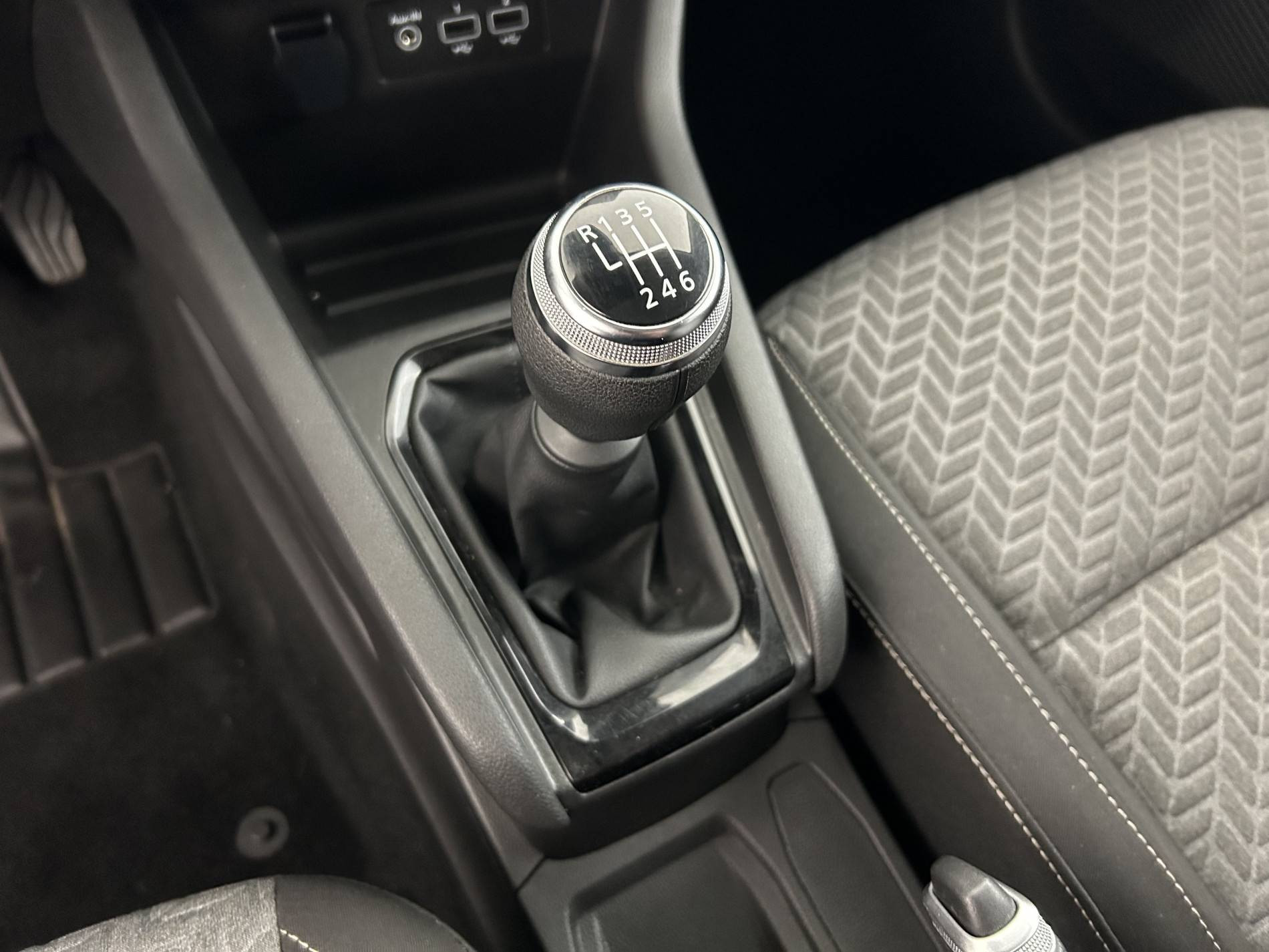 Vente en ligne Renault Clio 5 Clio TCe 90 au prix de 14 490 €