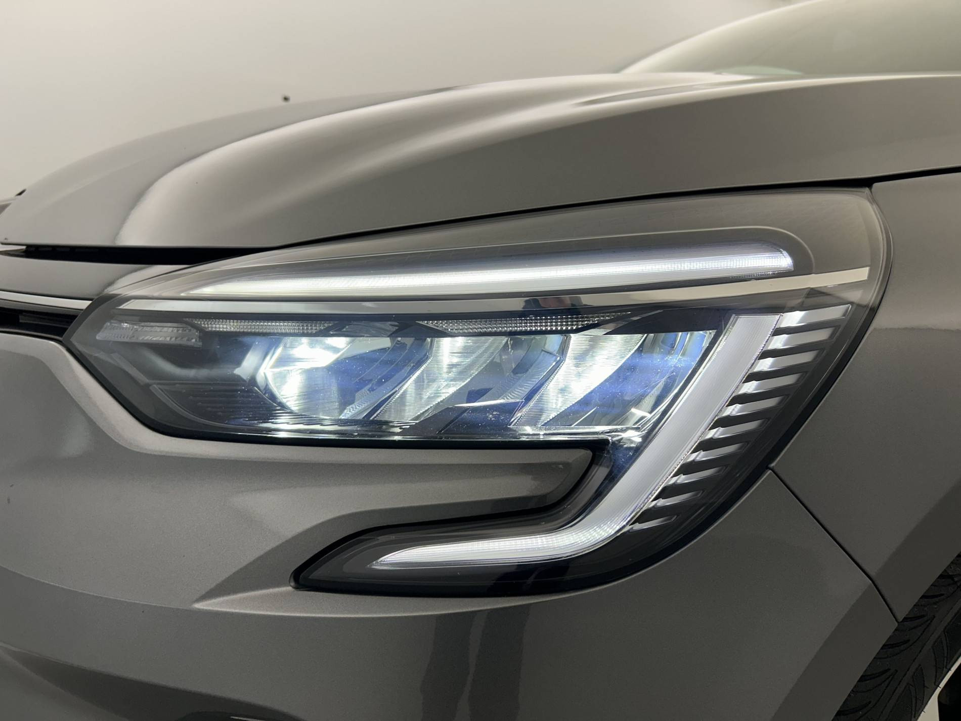 Vente en ligne Renault Clio 5 Clio TCe 90 au prix de 14 490 €