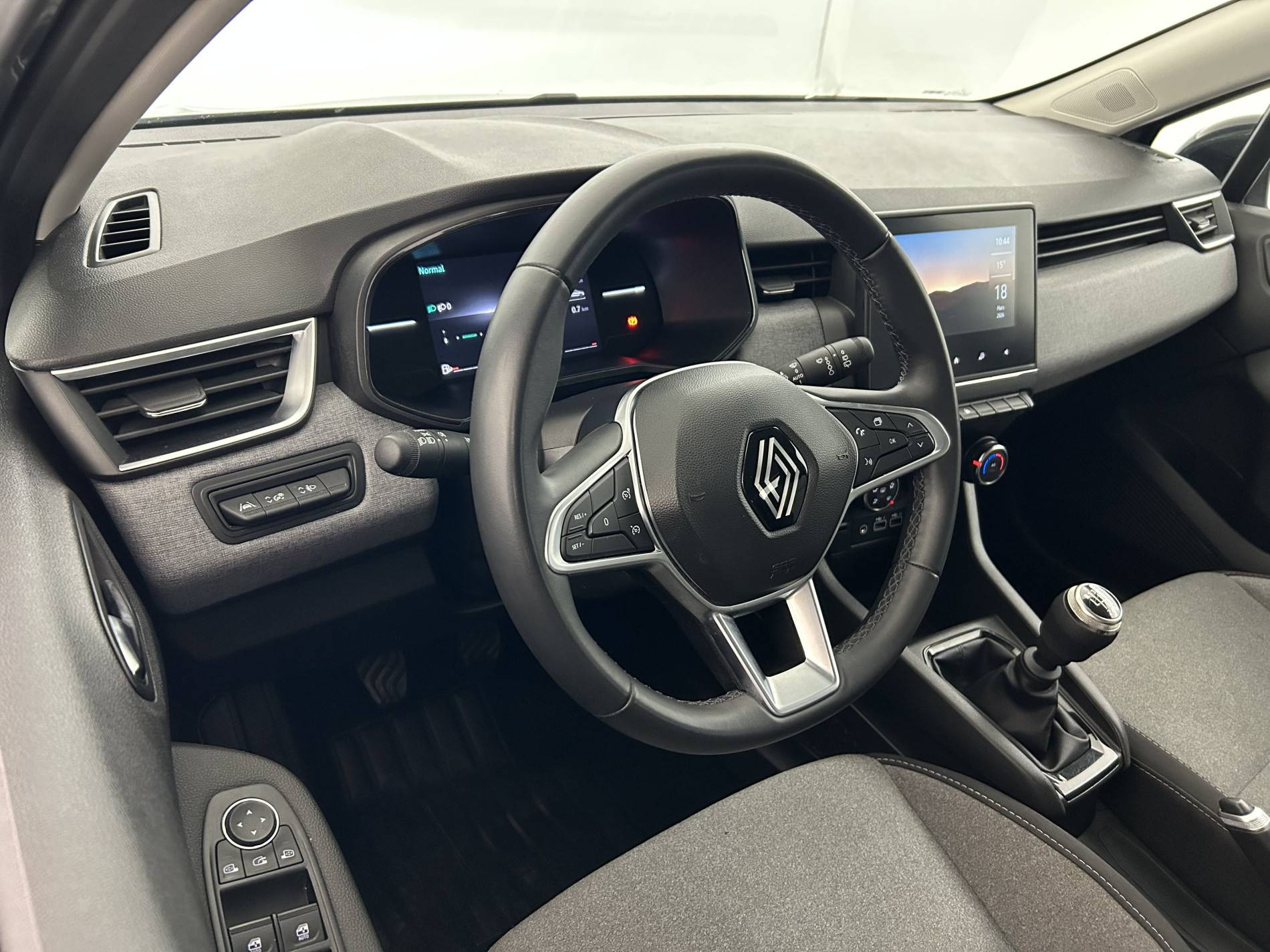 Vente en ligne Renault Clio 5 Clio TCe 90 au prix de 14 390 €