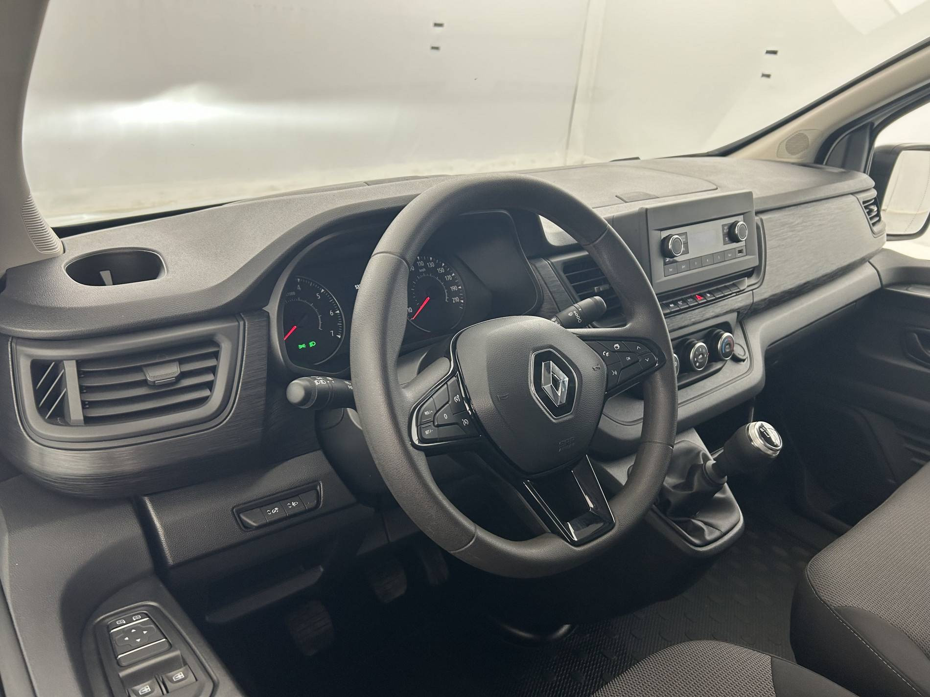 Vente en ligne Renault Trafic 3 Fourgon TRAFIC FGN L1H1 3000 KG BLUE DCI 130 au prix de 22 590 €