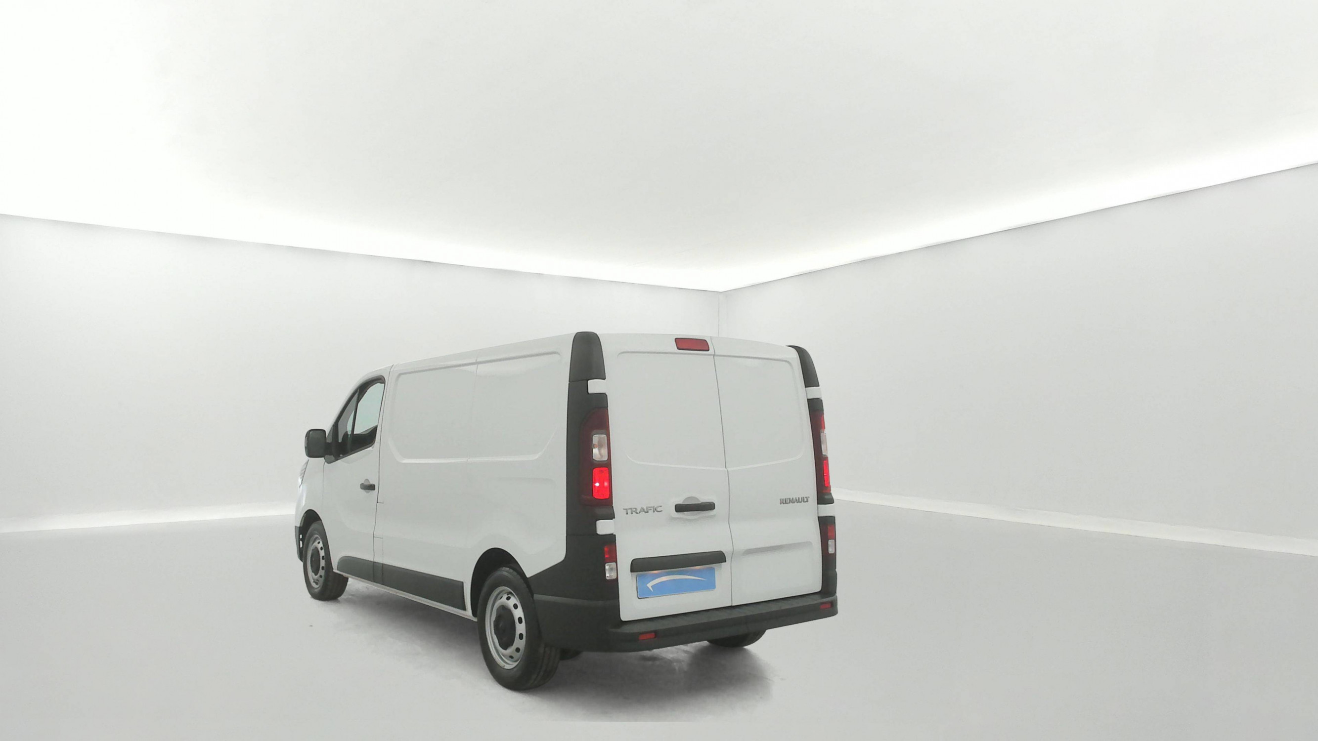 Vente en ligne Renault Trafic 3 Fourgon TRAFIC FGN L1H1 3000 KG BLUE DCI 130 au prix de 22 590 €