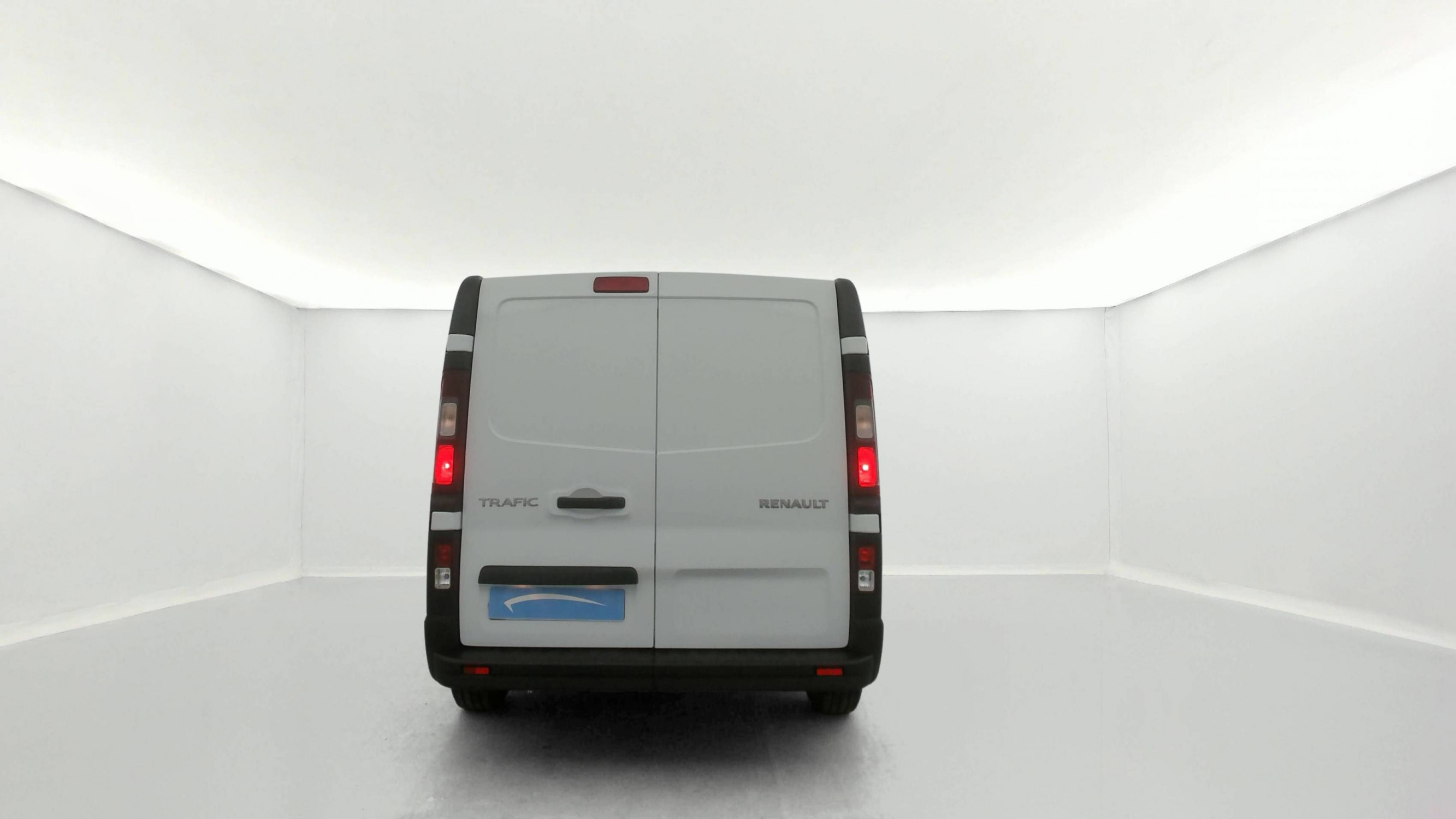 Vente en ligne Renault Trafic 3 Fourgon TRAFIC FGN L1H1 3000 KG BLUE DCI 130 au prix de 22 590 €