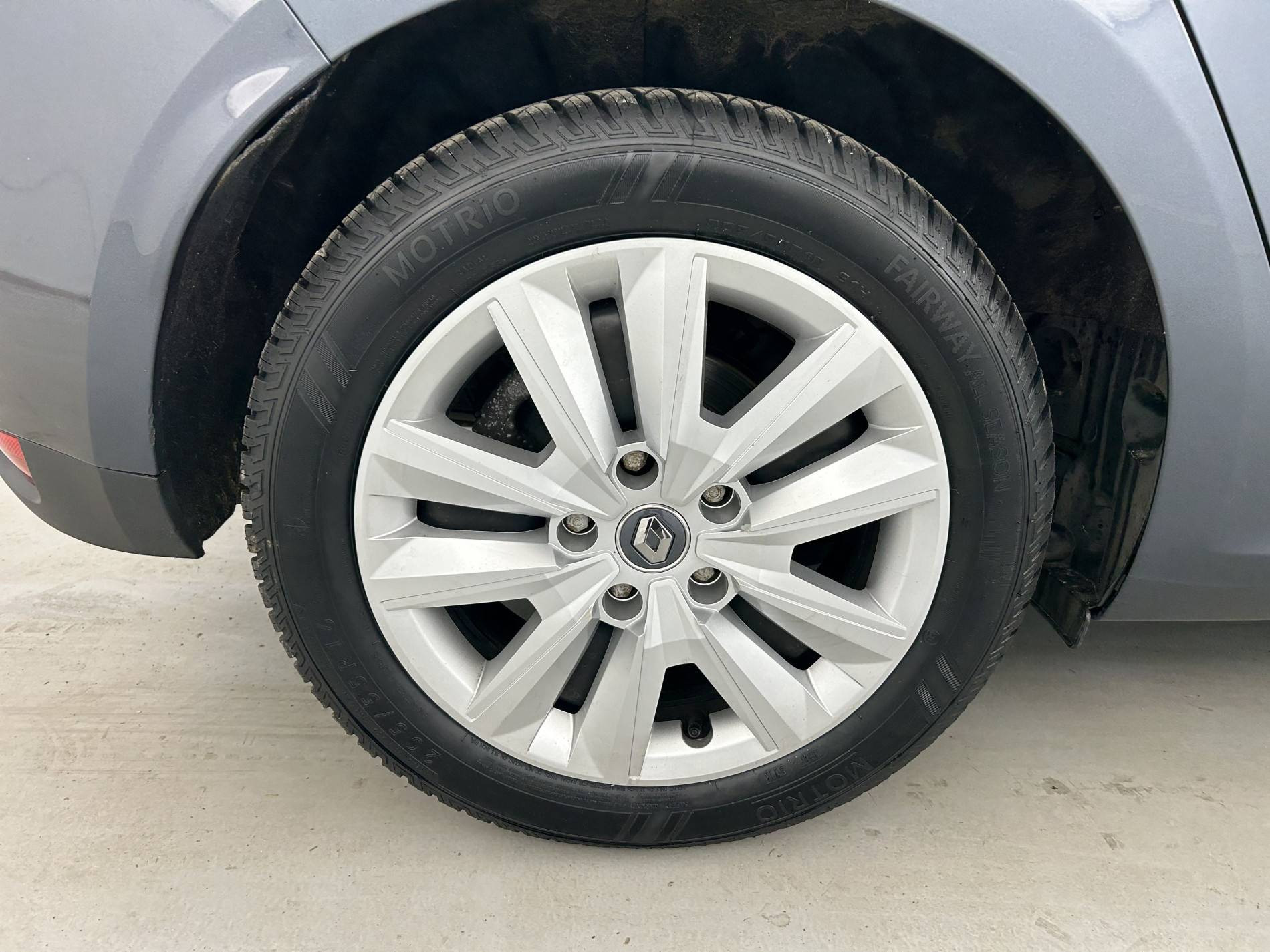 Vente en ligne Renault Megane 4 Mégane IV Berline Blue dCi 115 au prix de 14 890 €