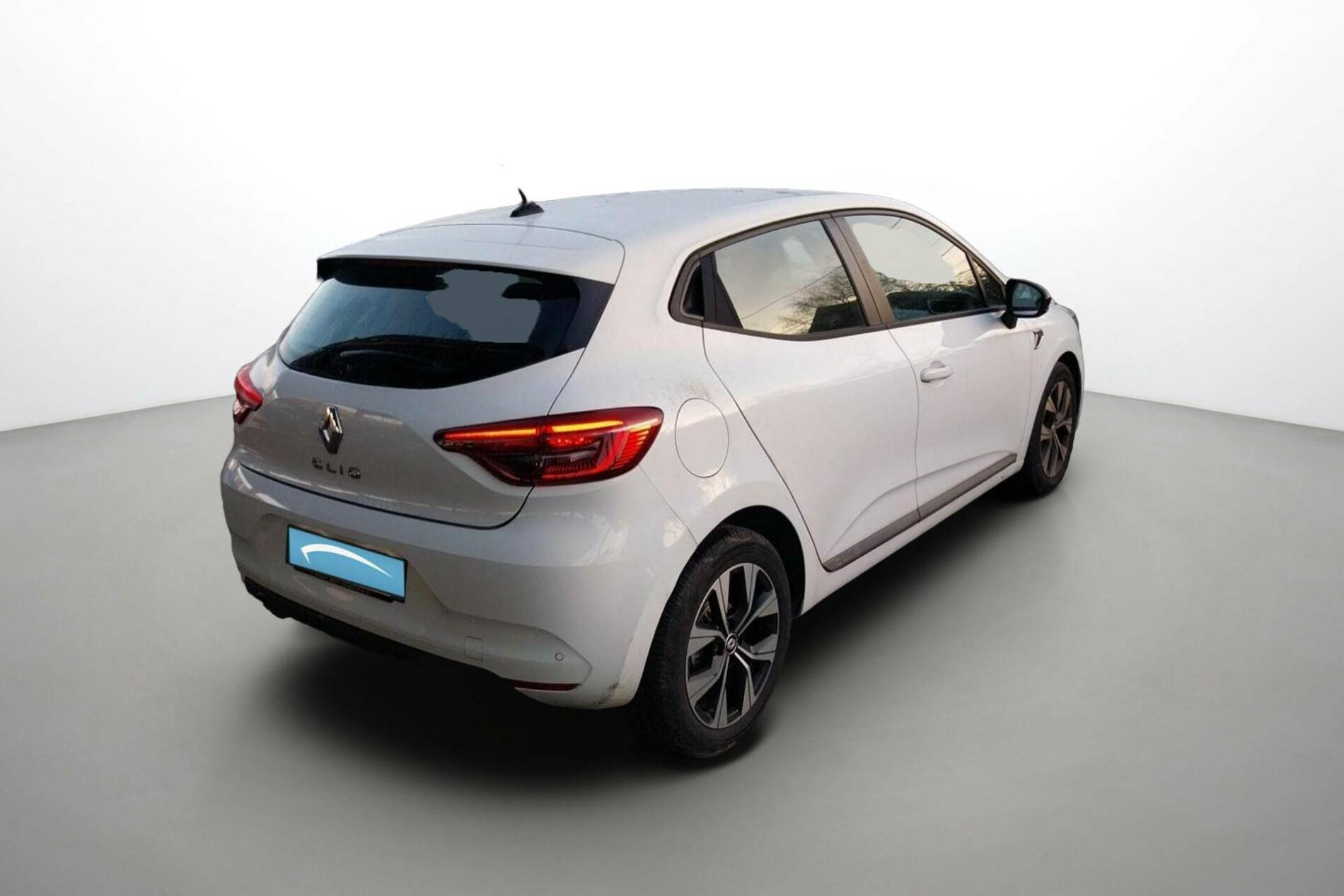 Vente en ligne Renault Clio 5 Clio TCe 90 - 21N au prix de 14 790 €