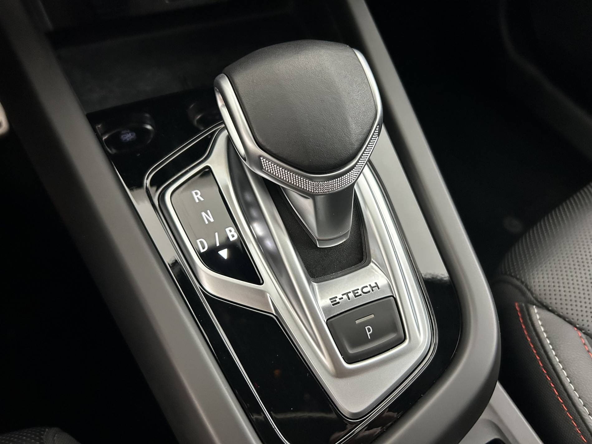 Vente en ligne Renault Arkana  E-Tech 145 - 21B au prix de 17 990 €