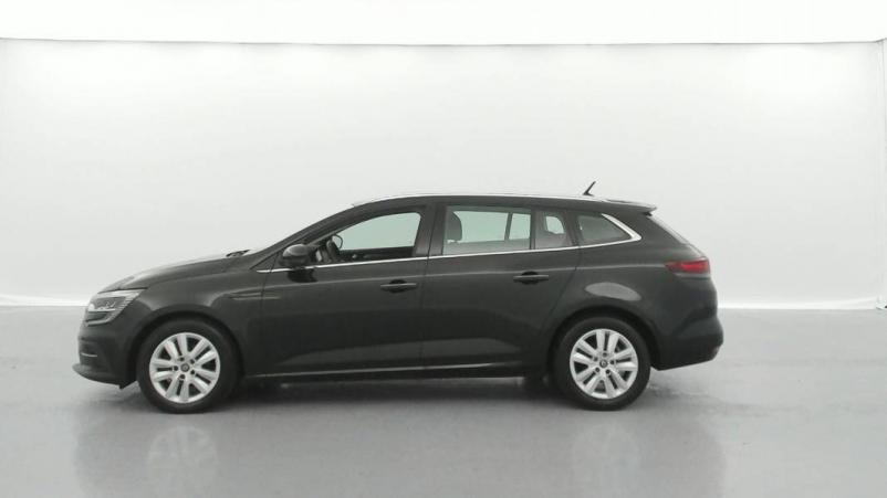 Vente en ligne Renault Megane 4 Estate Mégane IV Estate TCe 140 EDC FAP au prix de 17 790 €