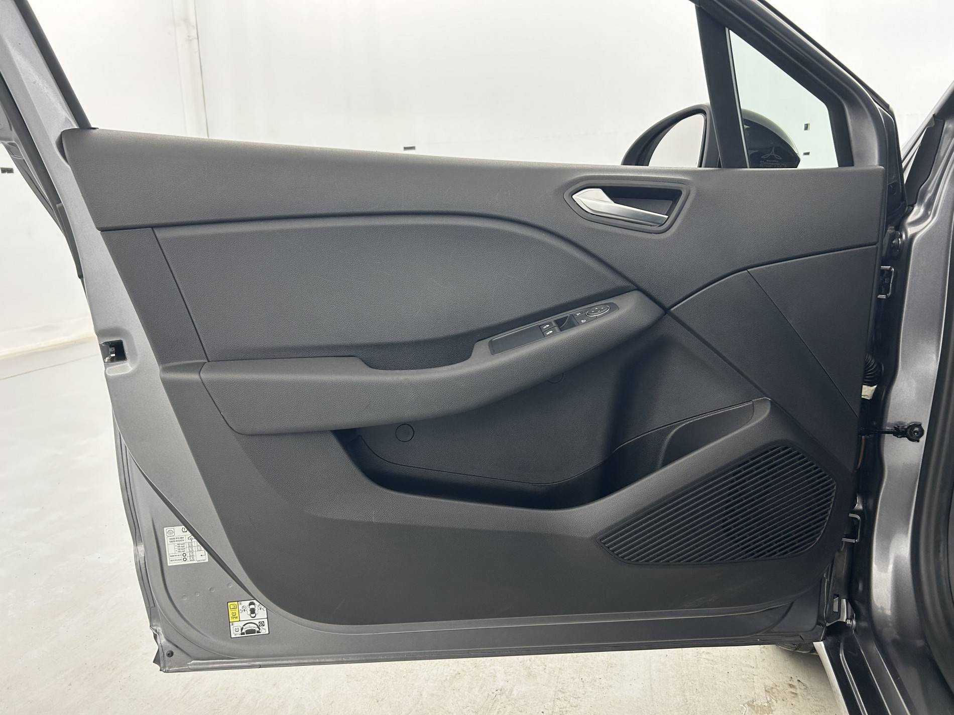 Vente en ligne Renault Clio 5 Clio TCe 90 au prix de 14 290 €