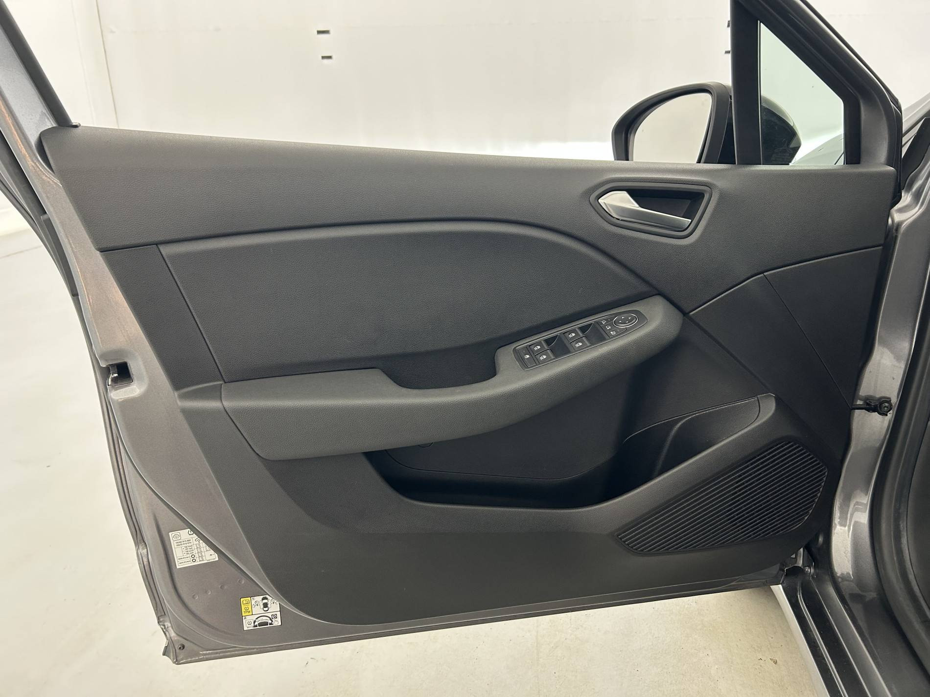 Vente en ligne Renault Clio 5 Clio TCe 90 au prix de 14 990 €