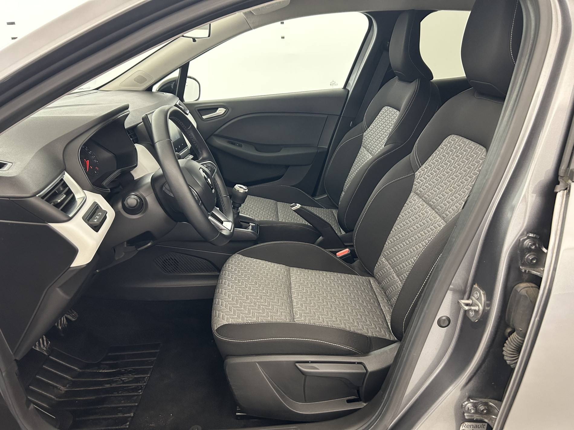 Vente en ligne Renault Clio 5 Clio TCe 90 au prix de 14 990 €