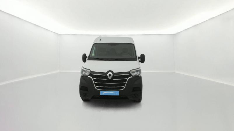 Vente en ligne Renault Master 3 Fourgon MASTER FGN TRAC F3500 L2H2 DCI 135 au prix de 23 790 €