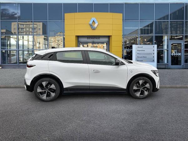 Vente en ligne Renault Megane E-Tech  130 ch autonomie urbaine AC7 au prix de 23 790 €