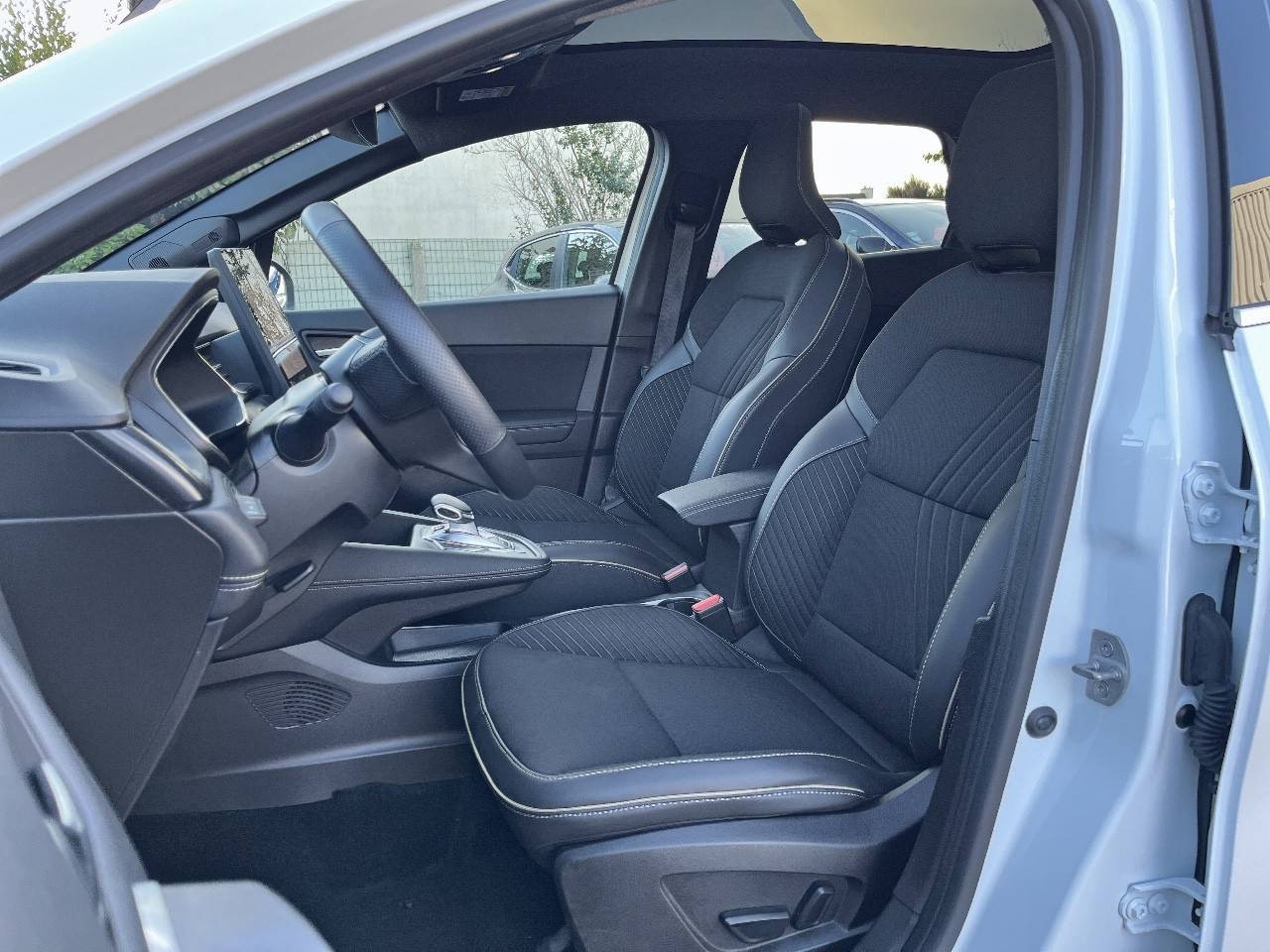 Vente en ligne Renault Symbioz  E-Tech full hybrid 145 au prix de 29 790 €