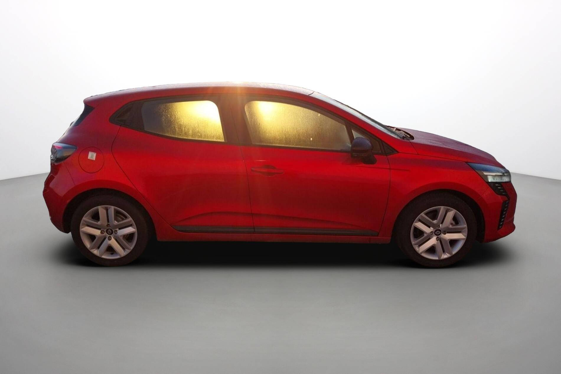 Vente en ligne Renault Clio 5 Clio E-Tech full hybrid 145 ch GSR2 au prix de 19 790 €