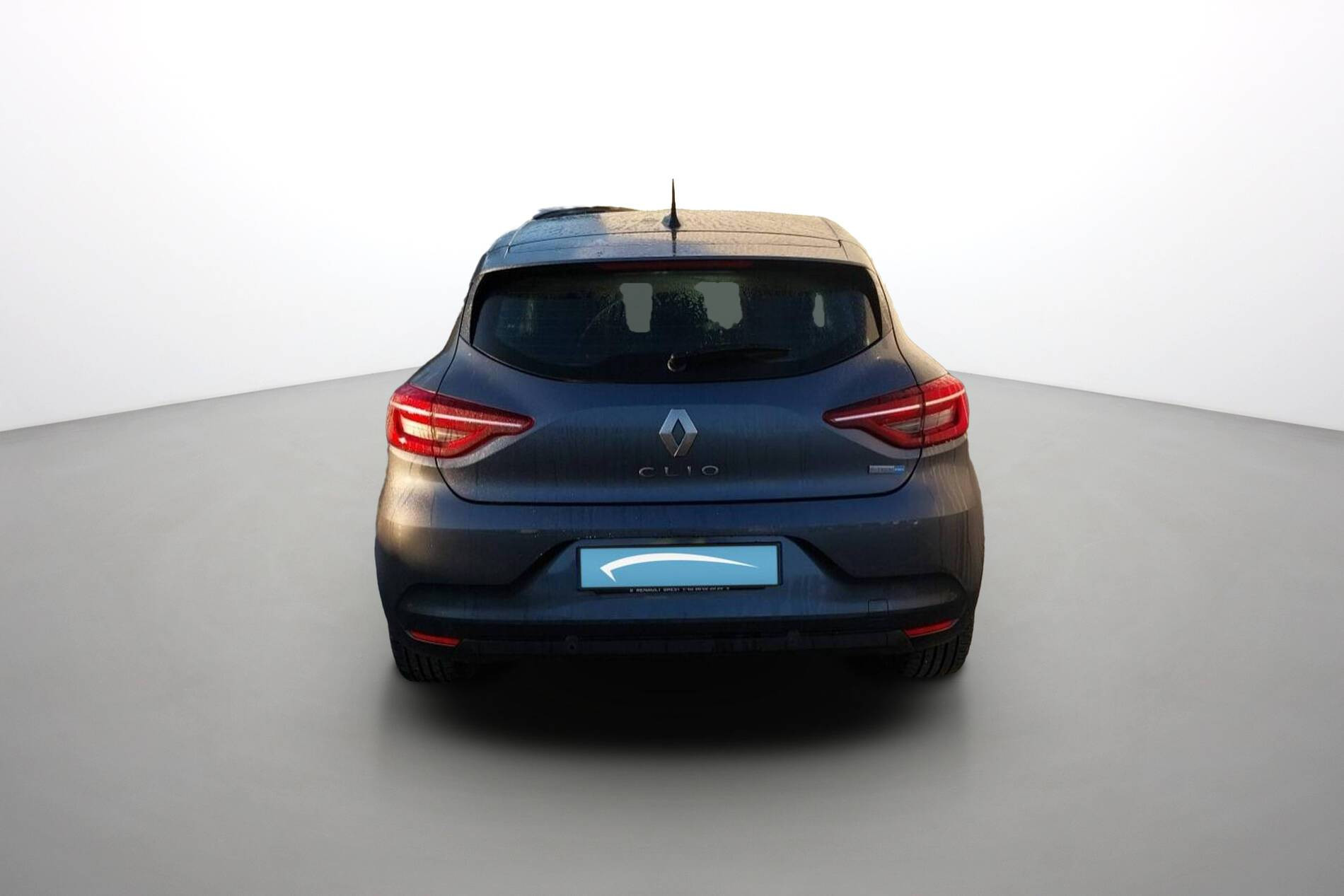 Vente en ligne Renault Clio 5 Clio E-Tech 140 - 21 au prix de 15 790 €