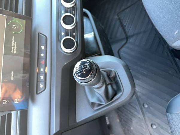 Vente en ligne Renault Master MASTER FGN TRAC 3T3 L2H2 BLUE DCI 130 au prix de 44 590 €