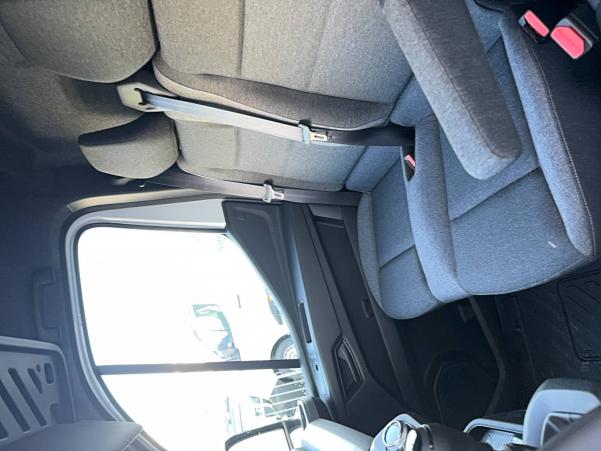 Vente en ligne Renault Master MASTER FGN TRAC 3T3 L2H2 BLUE DCI 130 au prix de 44 590 €