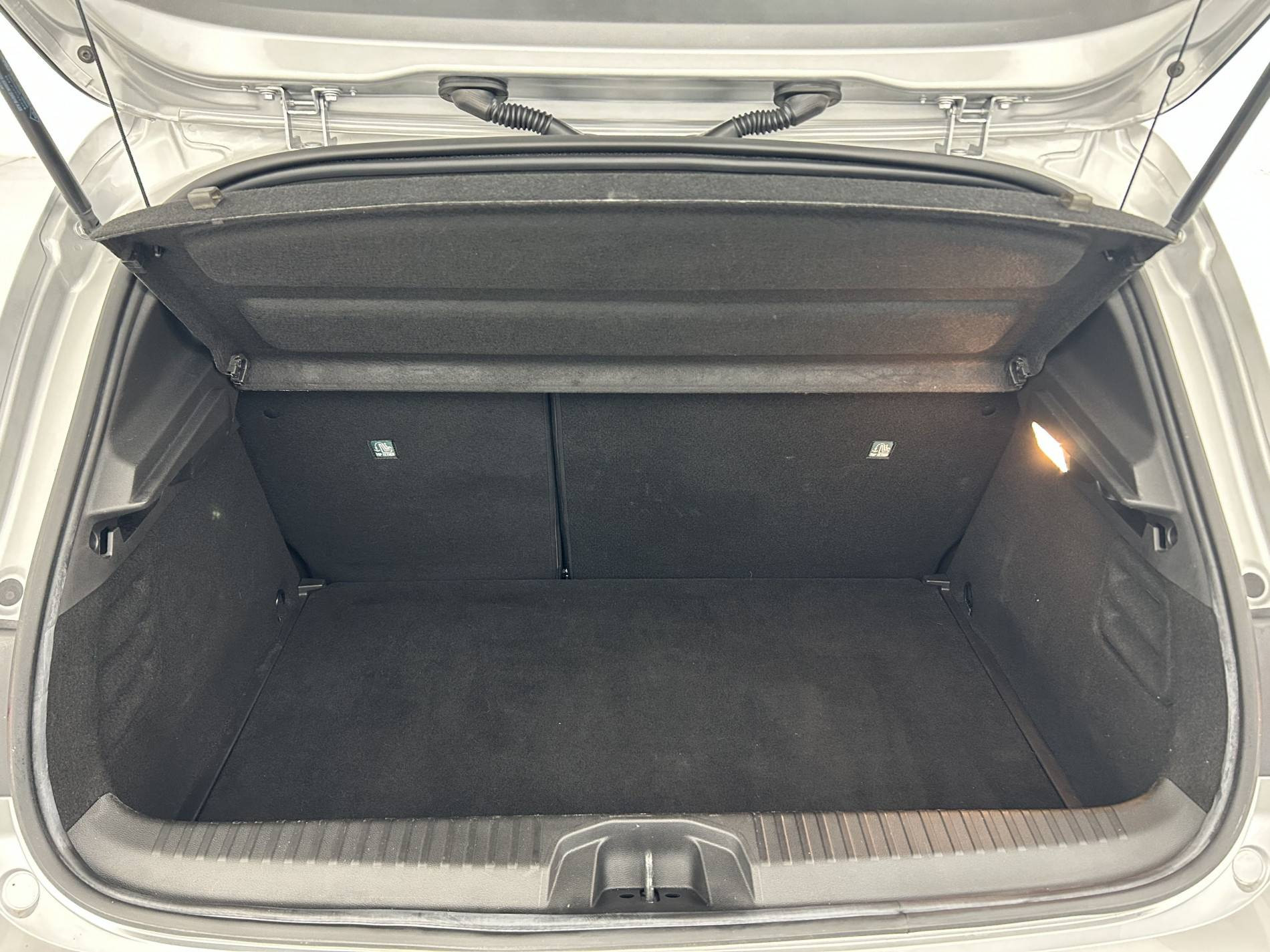 Vente en ligne Renault Clio 5 Clio TCe 100 au prix de 13 990 €