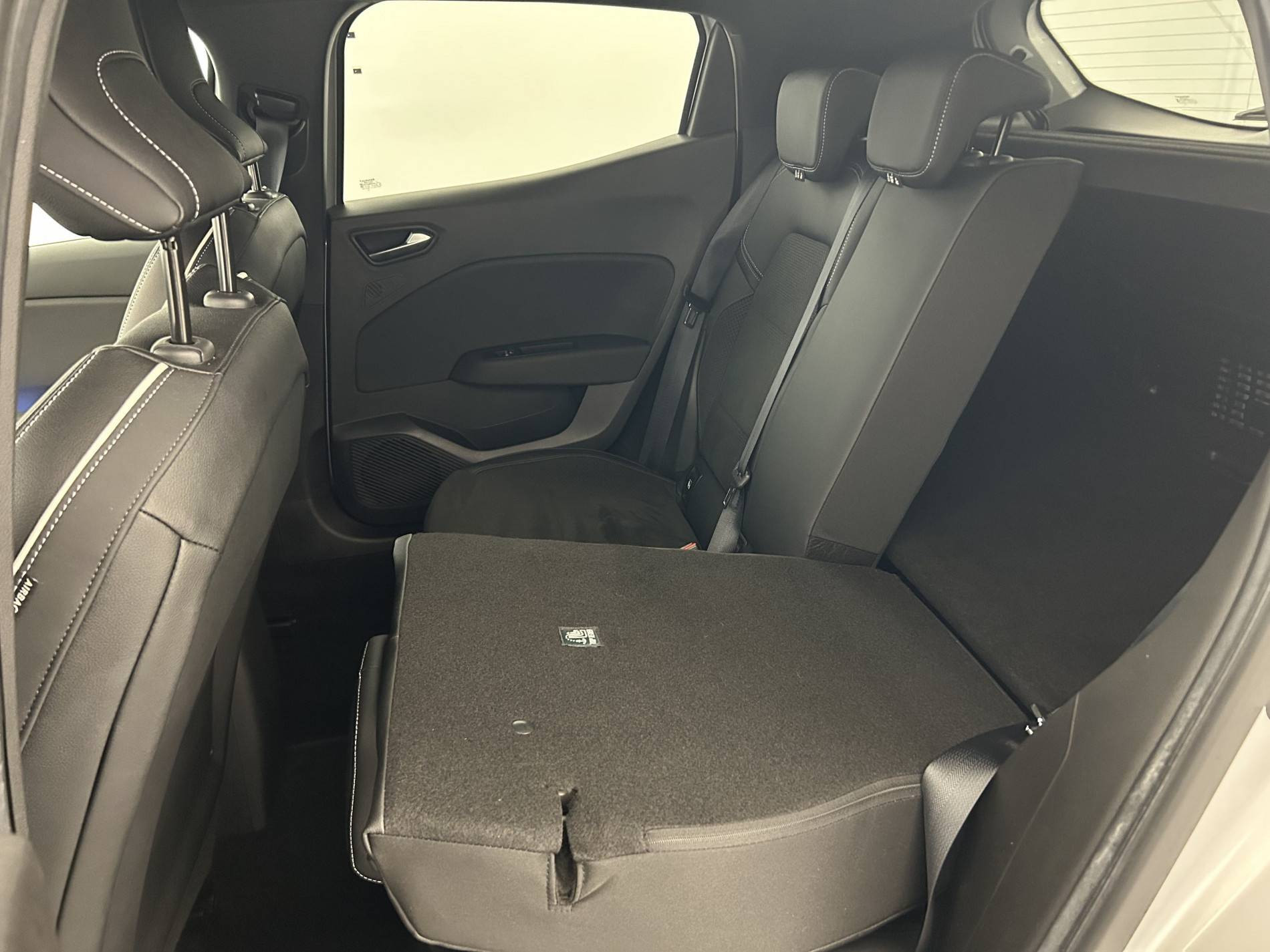 Vente en ligne Renault Clio 5 Clio TCe 100 au prix de 13 990 €