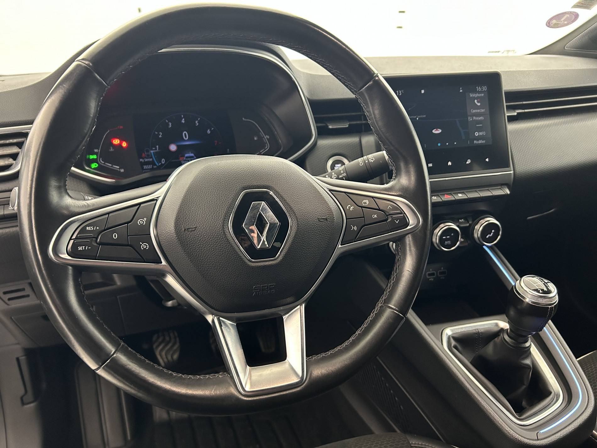 Vente en ligne Renault Clio 5 Clio TCe 100 au prix de 13 990 €