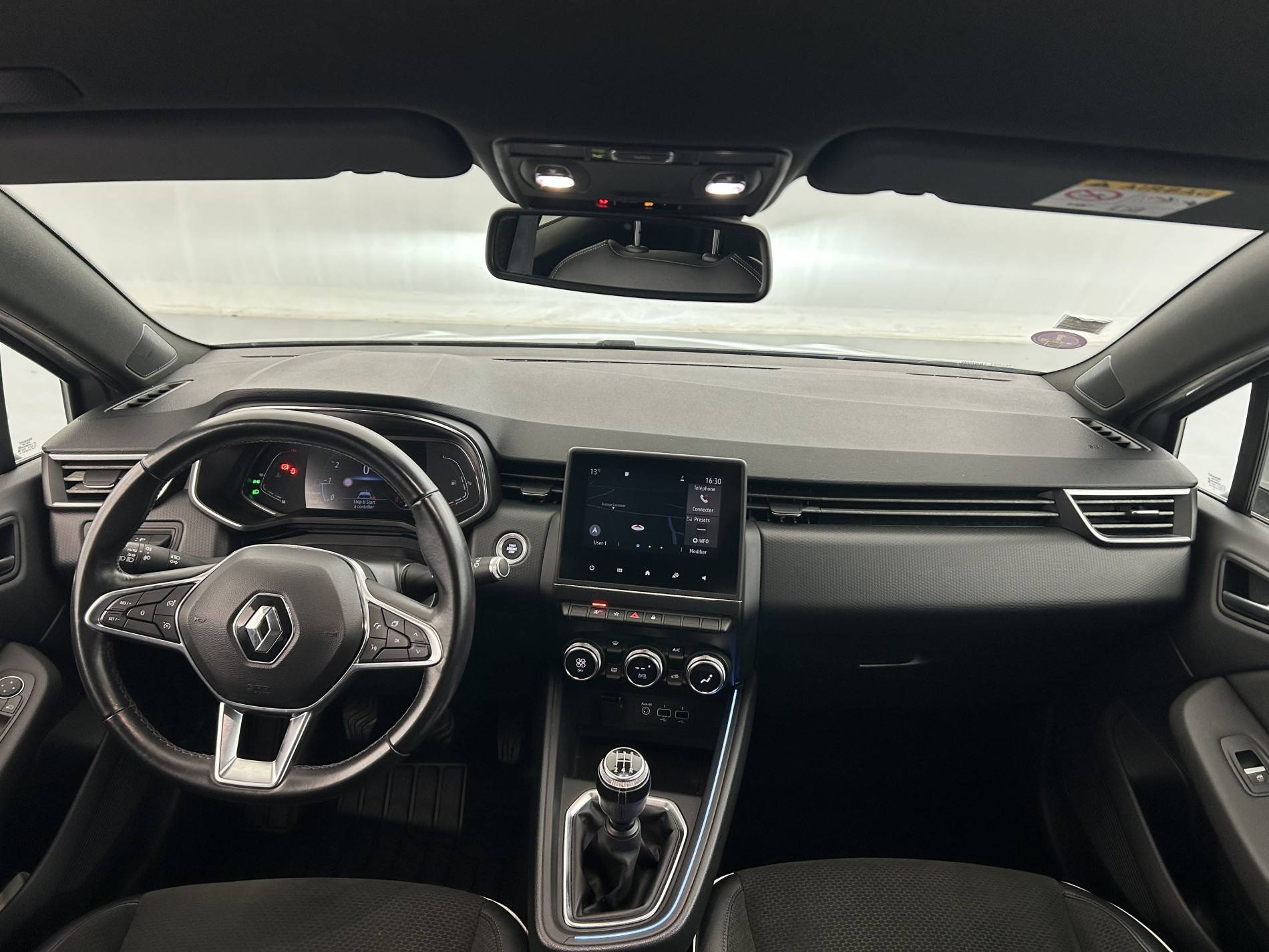 Vente en ligne Renault Clio 5 Clio TCe 100 au prix de 13 990 €