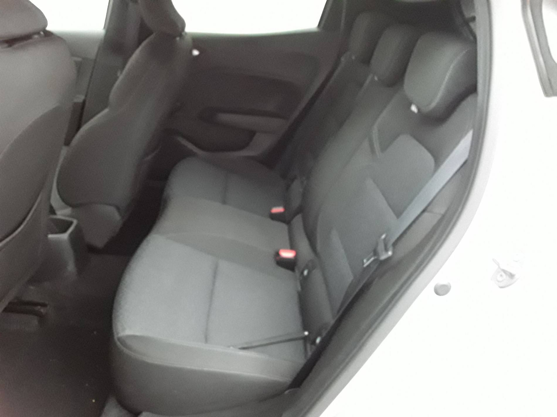 Vente en ligne Renault Clio 5 Clio TCe 90 au prix de 13 690 €